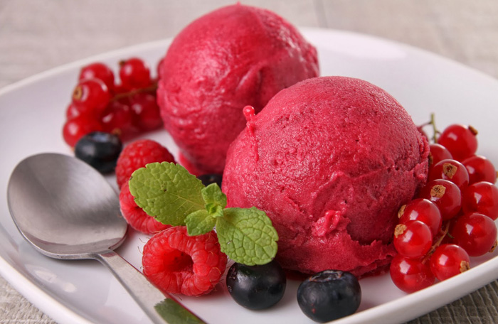 Refréscate con tus propios helados de fruta caseros